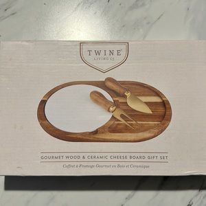 Wood and ceramic cheese board